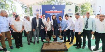 Vicepresidenta Raquel Peña encabeza actos para el remozamiento de instalaciones deportivas en Santiago