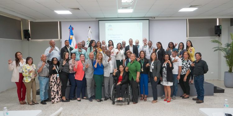 DIGERA y CONADIS promueven trato digno a personas con discapacidad