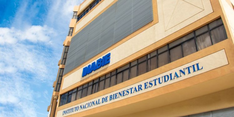 Inabie superará la entrega de 1,000 millones de raciones alimenticias y consolidará la entrega de utilería escolar