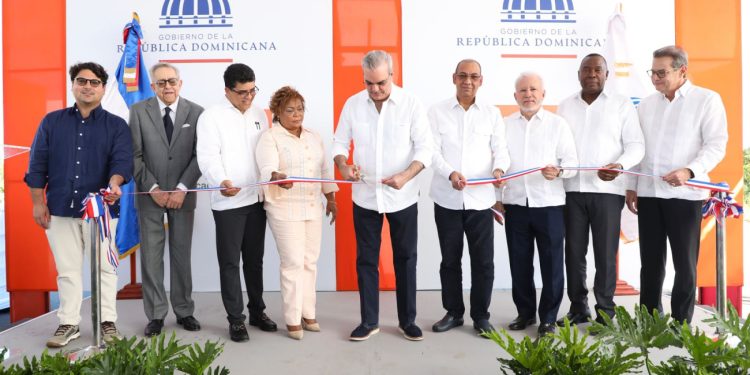 Presidente Abinader inaugura tramo II de la avenida Ecológica, obra número 587 entregada por Ministerio de Obras Públicas, de 755 planificadas