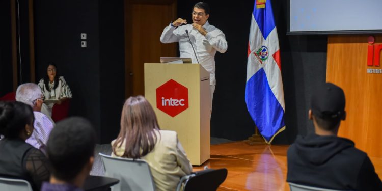 Caasd e Intec presentan innovaciones sobre gestión sostenible del agua