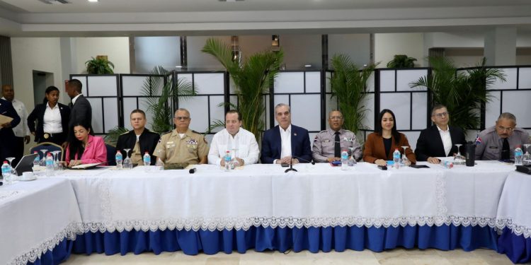 Presidente Abinader encabeza reunión de seguimiento al Plan de Seguridad Ciudadana