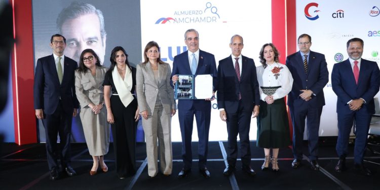 Presidente Abinader afirma que la República Dominicana de hoy está más fuerte, más próspera y más preparada para el futuro que nunca antes