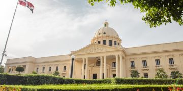 Presidente Abinader designa al general Pascual Cruz Méndez como director general de Digesett