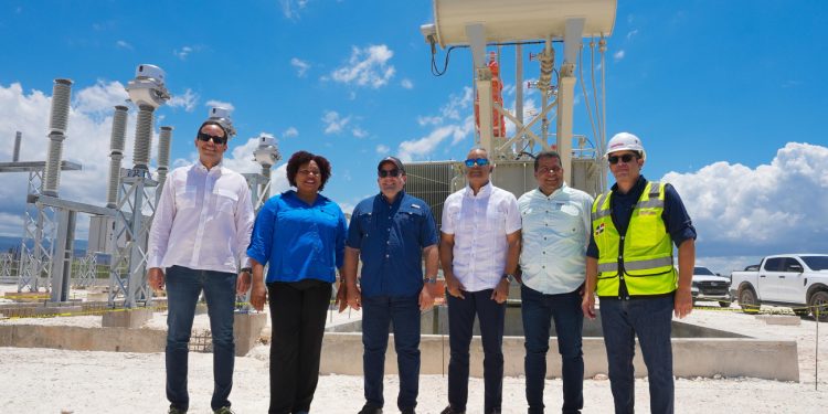 Gobierno supervisa labores de exploración de tierras raras en Pedernales