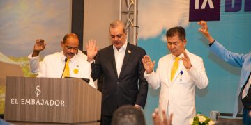 Presidente Abinader llama a la unidad nacional y destaca el poder de la oración