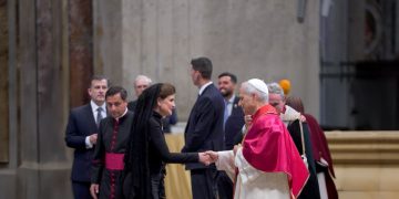 Raquel Peña participa en solemne misa de inicio del pontificado del papa León XIV en el Vaticano