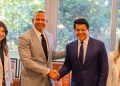 Ministerio de Turismo y Alex Rodríguez anuncian inversión de mil millones de dólares en Playa Grande