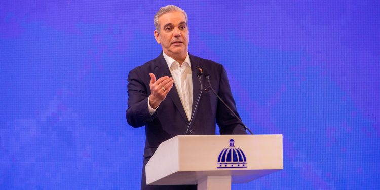 Presidente Abinader anuncia avances de la estrategia para convertir RD en un país más digital, inclusivo y seguro