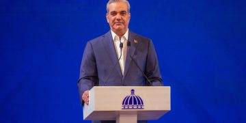 Presidente Abinader presenta en LA Semanal los reconocimientos, reuniones y acuerdos durante su viaje a Francia, Suiza y Brasil