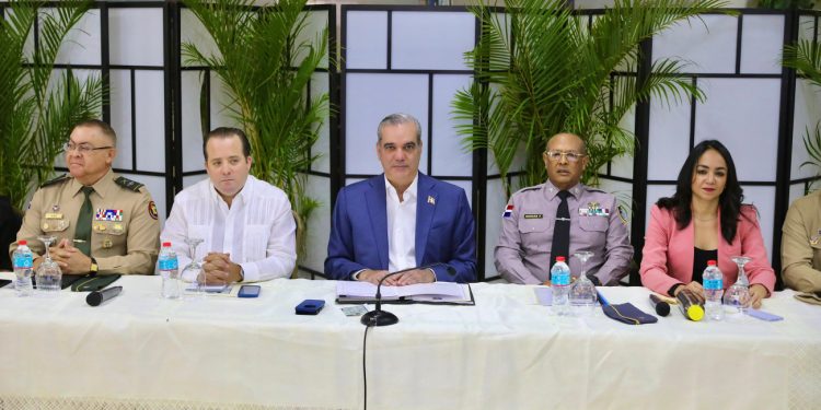 Presidente Abinader encabeza reunión de seguimiento al Plan de Seguridad Ciudadana