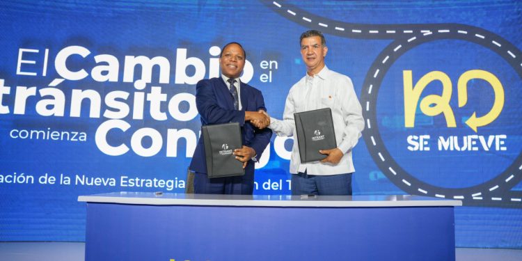 Gobierno presenta nueva estrategia integral para la gestión del tránsito en el Gran Santo Domingo