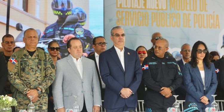 Gobierno pone en marcha nuevo modelo de patrullaje y servicio policial en el Gran Santo Domingo