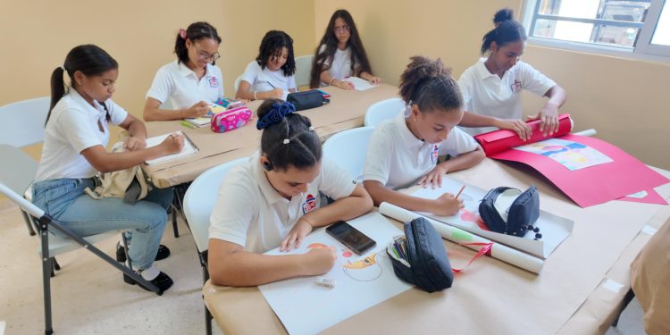 Ministerio de Cultura y Bellas Artes ponen en funcionamiento nueva escuela de Puerto Plata