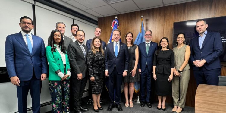 RD lanza su Hoja de Ruta para reducir la contaminación por plástico y avanzar hacia la economía circular