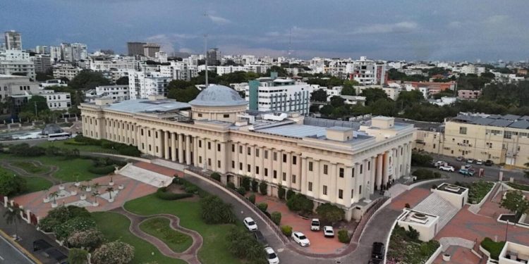 Ministerio de Cultura suspende funciones de FITE RD 2025 por el paso de la tormenta Melissa