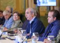 Presidente Abinader mantiene para este sábado suspensión de labores en provincias en alerta roja; medidas preventivas serán revisadas a las 9 a. m. del sábado en reunión de seguimiento desde el COE