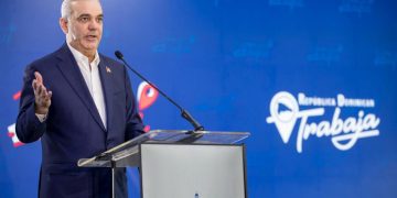 Presidente Abinader lanza programa “RD-Trabaja” con más de 7,000 vacantes disponibles para empleos formales