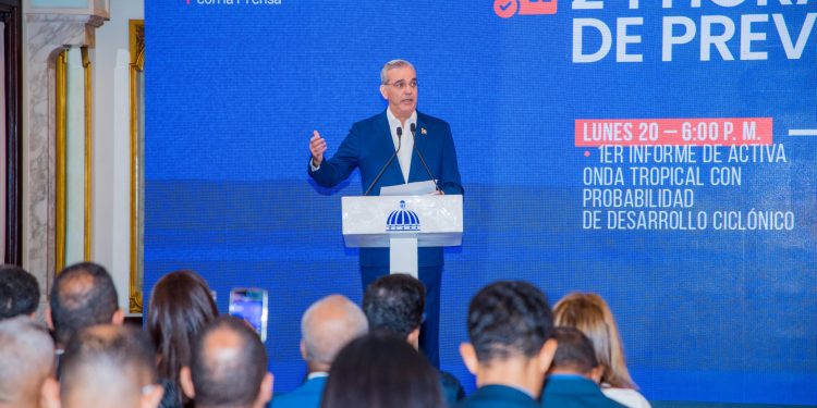 Presidente Abinader destaca saneamiento de cañadas salva vidas