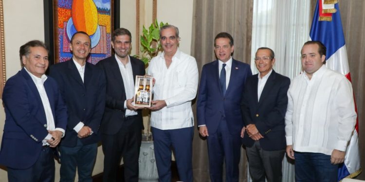 Inversión extranjera se expande en República Dominicana con instalación de planta productora de cerveza Corona