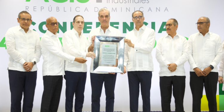 ACIS plantea “pacto fiscal integrado, moderno y responsable” que amplíe la base tributaria sin afectar la productividad