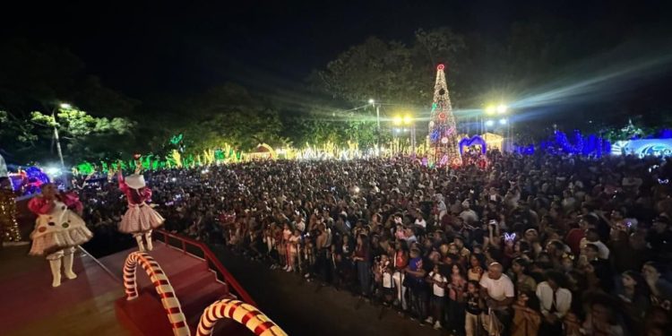 Más de 400,000 personas visitaron Villa Navidad este 25 de diciembre