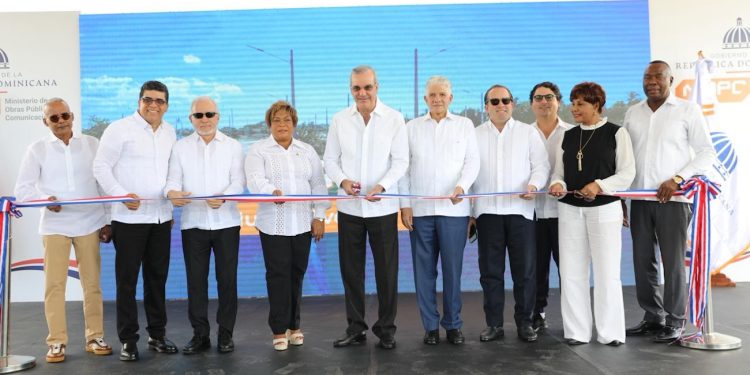 Presidente Abinader inaugura fase final de la avenida Ecológica; dice que esta obra impulsa la logística, el comercio exterior y la competitividad del país