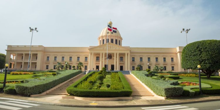 El presidente Abinader designa nuevos titulares en Agricultura, Mujer, la DGII y Gabinete Social