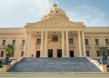 República Dominicana destaca en América Latina por avances institucionales y bajos niveles de riesgo político