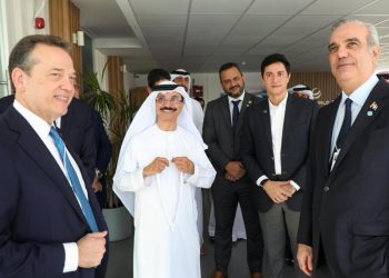 Presidente Abinader se reúne con el líder global de DP World para consolidar a la República Dominicana como centro logístico y de inversión regional