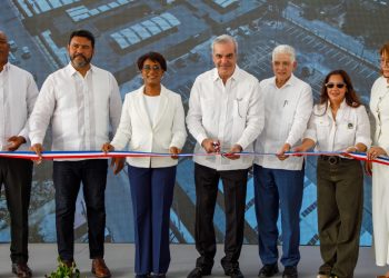 El presidente Abinader inaugura moderno mercado municipal en Higüey