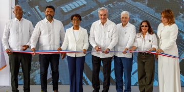 El presidente Abinader inaugura moderno mercado municipal en Higüey