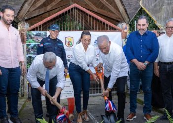 Gobierno da primer picazo y deja iniciados los trabajos de construcción del Parque Lineal ZooBotánico Municipal de Moca