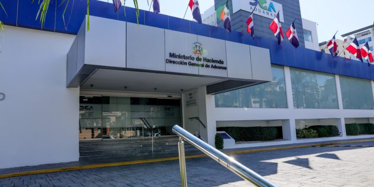 Aduanas: Recaudaciones de marzo crecieron RD 1,328.30 millones pese a crisis global