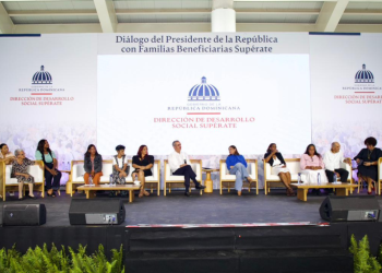 Presidente Abinader escucha a 6,000 familias y reafirma su apoyo a Supérate, que impacta a más de 1.4 millones de hogares