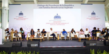 Presidente Abinader escucha a 6,000 familias y reafirma su apoyo a Supérate, que impacta a más de 1.4 millones de hogares