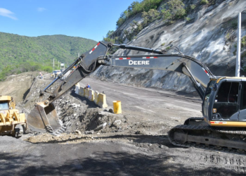 Obras Públicas avanza soluciones tras derrumbe en carretera Ocoa–Cruce de Ocoa