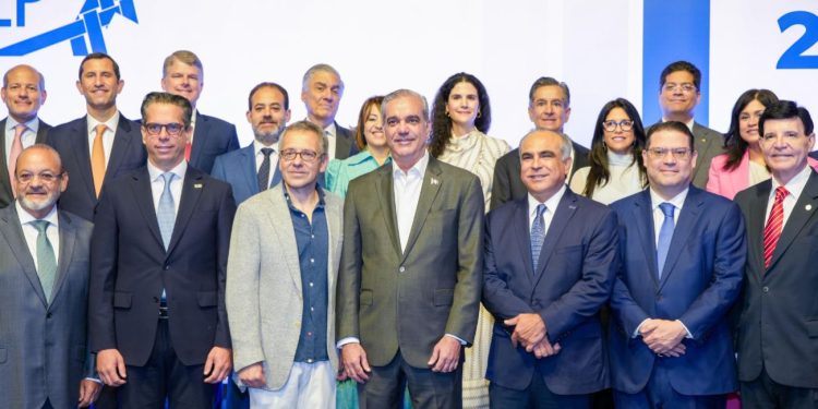 Conep reconoce acciones del Gobierno para fortalecer el crecimiento económico y atracción de inversiones