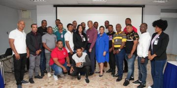 Energía y Minas crea el primer equipo de inspectores de seguridad de la mina de larimar