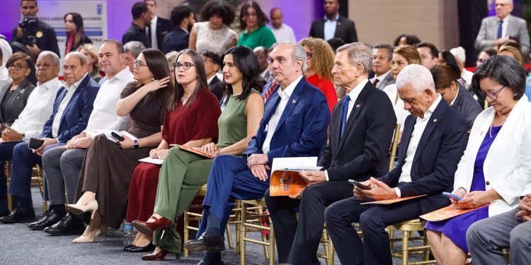Presidente Abinader dice que la estabilidad democrática del país ha sido por la capacidad de construir consensos alrededor de un proyecto nacional compartido, más allá de las diferencias políticas