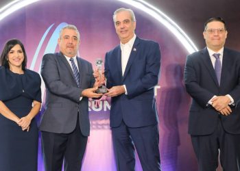 Presidente Abinader destaca que la confianza y la estabilidad hacen de República Dominicana un imán para la inversión