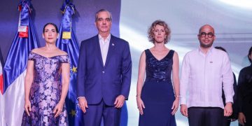 Presidente Abinader y primera dama participan en la celebración de la Fiesta Nacional de Francia Reafirman la sólida relación bilateral.