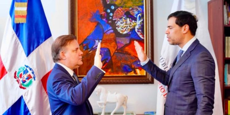 Ministro Roberto Ángel Salcedo posiciona a Joan Ferrer como nuevo director de Museos