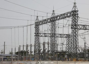 Presidente Abinader visita construcción central termoeléctrica Generadora San Felipe Andrés I, que aportará 467 MW al sistema eléctrico