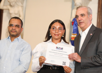 Presidente Abinader transforma la educación digital a través del ITLA entregando más de 36,000 becas tecnológicas