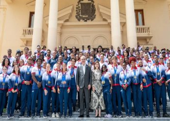 Presidente Abinader anuncia incorporación de medallistas de Santo Domingo 2026 al Parni y aumento de incentivos a partir de 2027