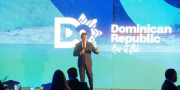 Ministro David Collado encabeza en Houston el roadshow 124 para promover a República Dominicana como destino turístico