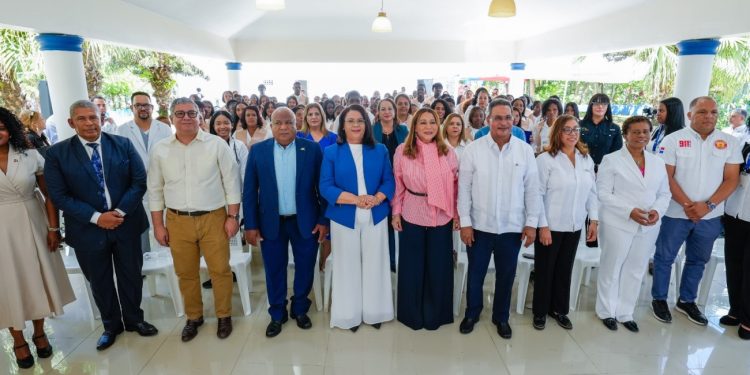 Infotep capacita más de mil comunitarios de Básima mediante alianza con Supérate y Fundación Rica
