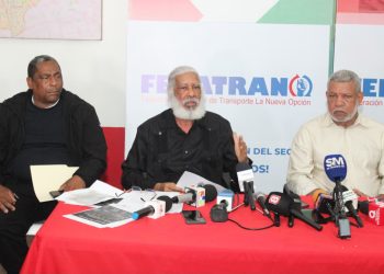 Juan Hubieres sale en defensa del presidente de los Derechos Humanos, Manuel María Mercedes Medina